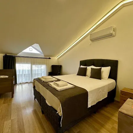 Washington, In The Center Of Fethiye, By Sea