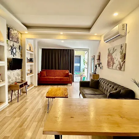 Washington, In The Center Of Fethiye, By Sea Daire