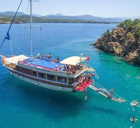 Washington, In The Center Of Fethiye, By Sea *